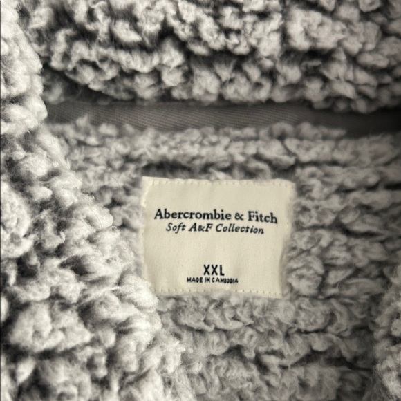 Abercrombie & Fitch Gray Sherpa Sweater - Picture 3 of 8
